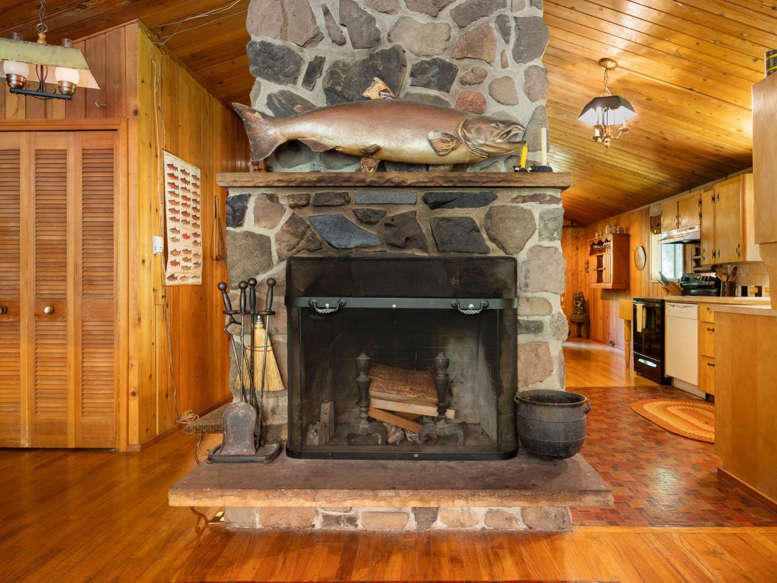 Fireplace at Nolan Lodge on the Salmon River